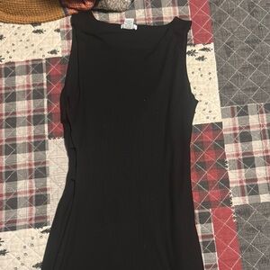 Black Sleeveless Dress